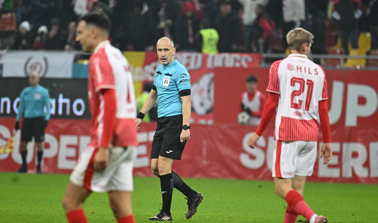 A făcut praf arbitrajul după Dinamo – Metaloglobus. A răbufnit în direct: „Ce înseamnă maniera asta?”