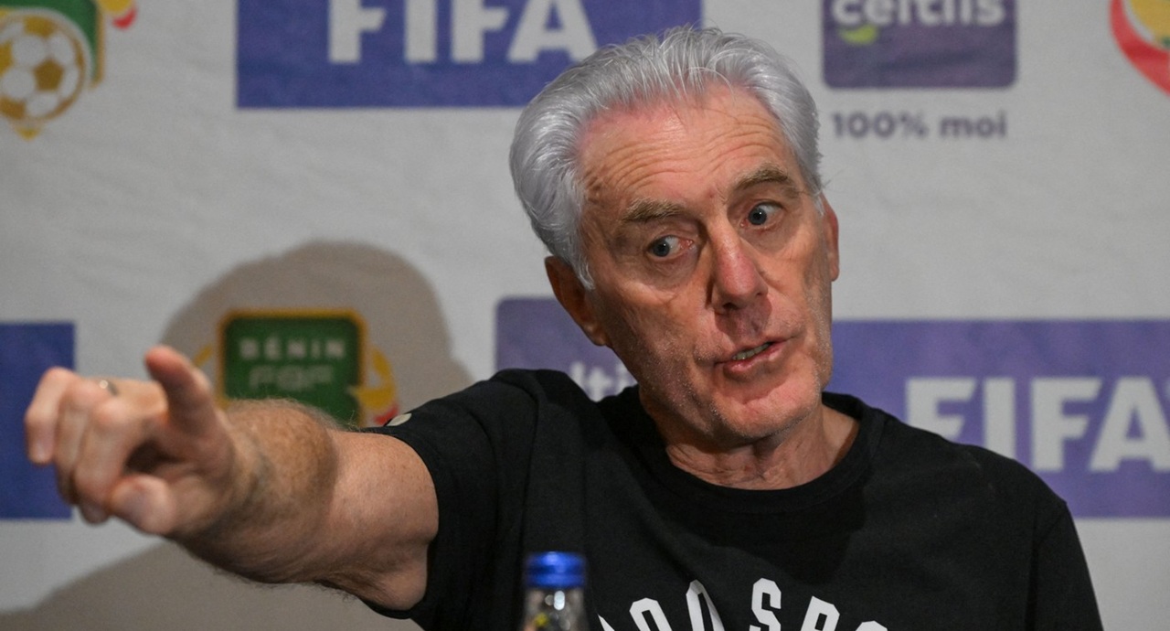 Antrenorul lui Ngezana, acuzat de rasism împotriva unui coechipier al fotbalistului de la FCSB: „Interpretare greşită!”