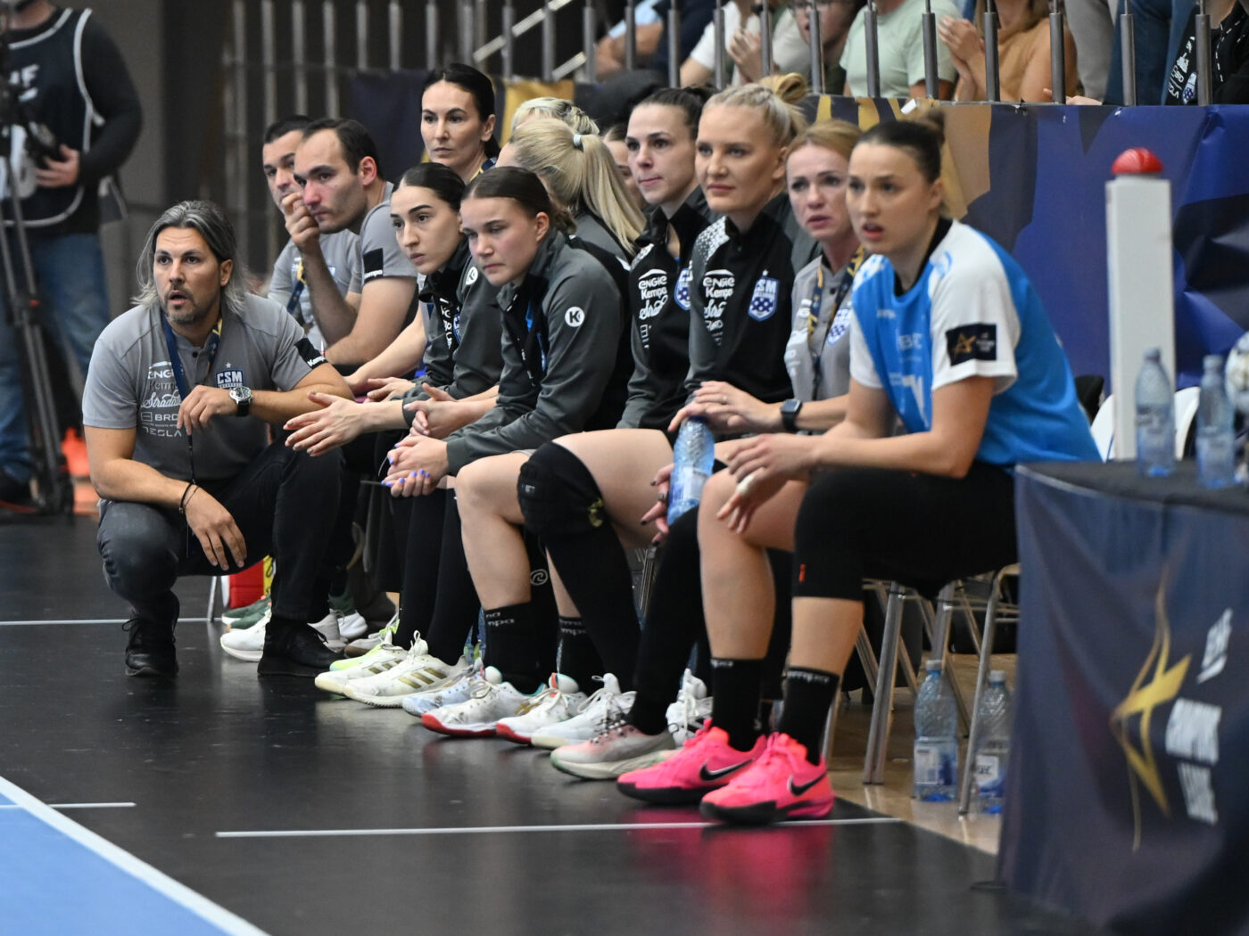 Ce crede Adi Vasile că poate face diferența în partida România – Ungaria la handbal feminin! „Să dureze 60 de minute, nu 40”. EXCLUSIV
