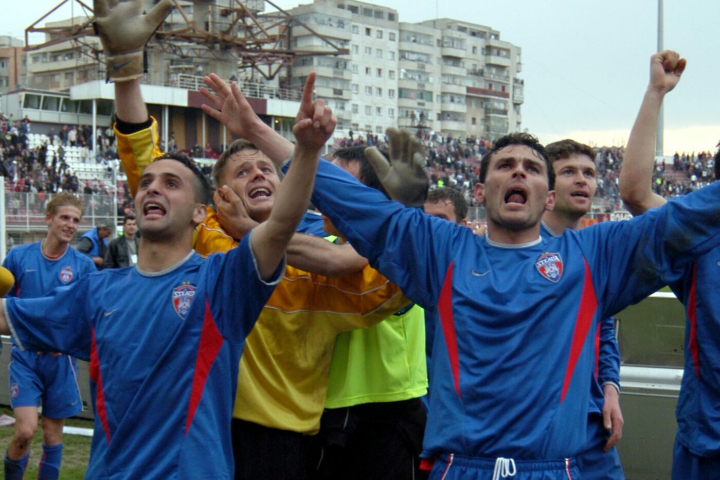 Ce s-a întâmplat în vestiarul Stelei. Fotbaliștii au reacționat șocant: „Noi rămăseserăm aceiaşi ţărămbeţi, ţărani cocliţi”