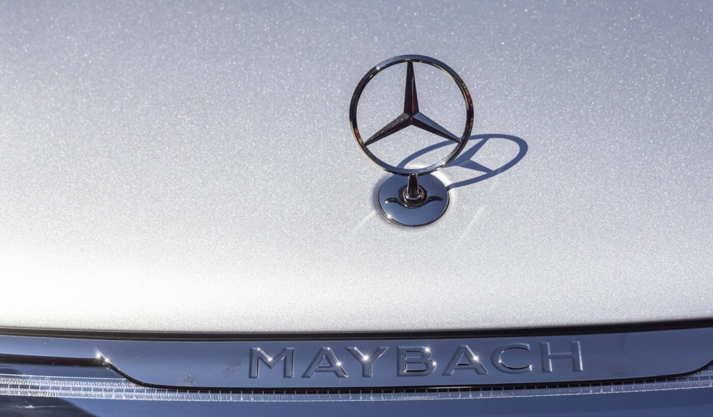 Cel mai bogat pensionar din România și-a luat Maybach nou cu 260.000 de euro, dar l-a vândut după doar 10.000 de kilometri dintr-un motiv incredibil