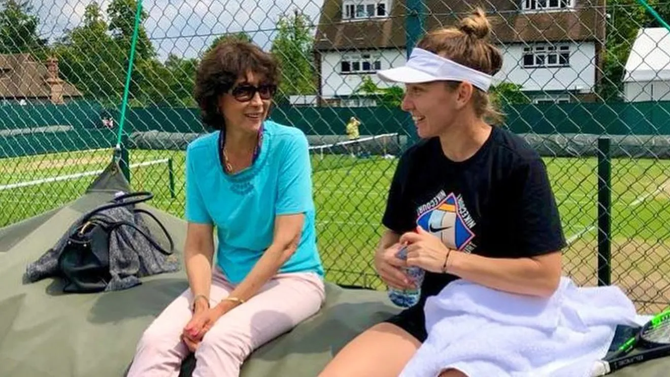 Cum a reacționat Simona Halep după ce managera care a făcut-o milionară s-a întâlnit cu Nicușor Dan la Paris