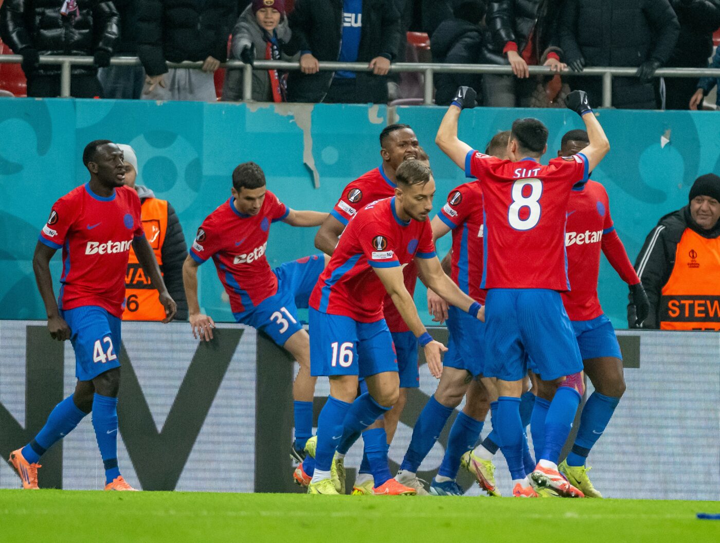 Cum a reușit FCSB „remontada” uluitoare în fața lui Feyenoord: „I-a băgat în joc!”