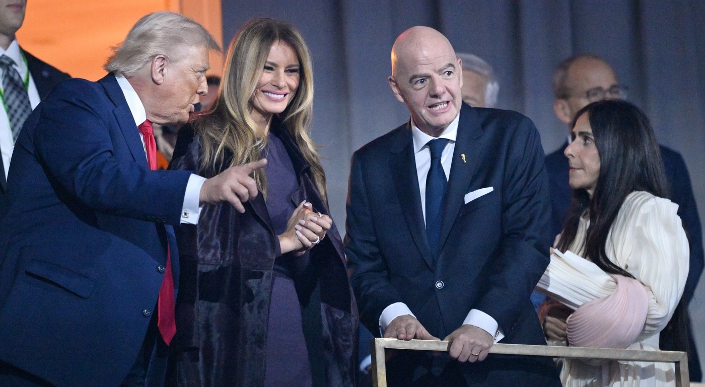 Cum și-a făcut apariția Melania Trump la tragerea la sorți a grupelor Campionatului Mondial. A atras toate privirile