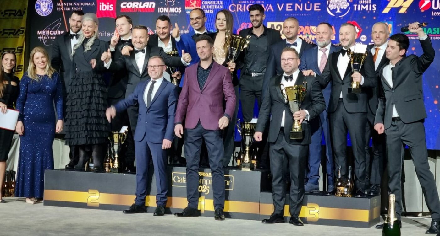 Claudiu Motoc, campion Super Rally 2025 la Clasa 2A: moment emoționant alături de familia lui Mihai Leu la Gala Campionilor