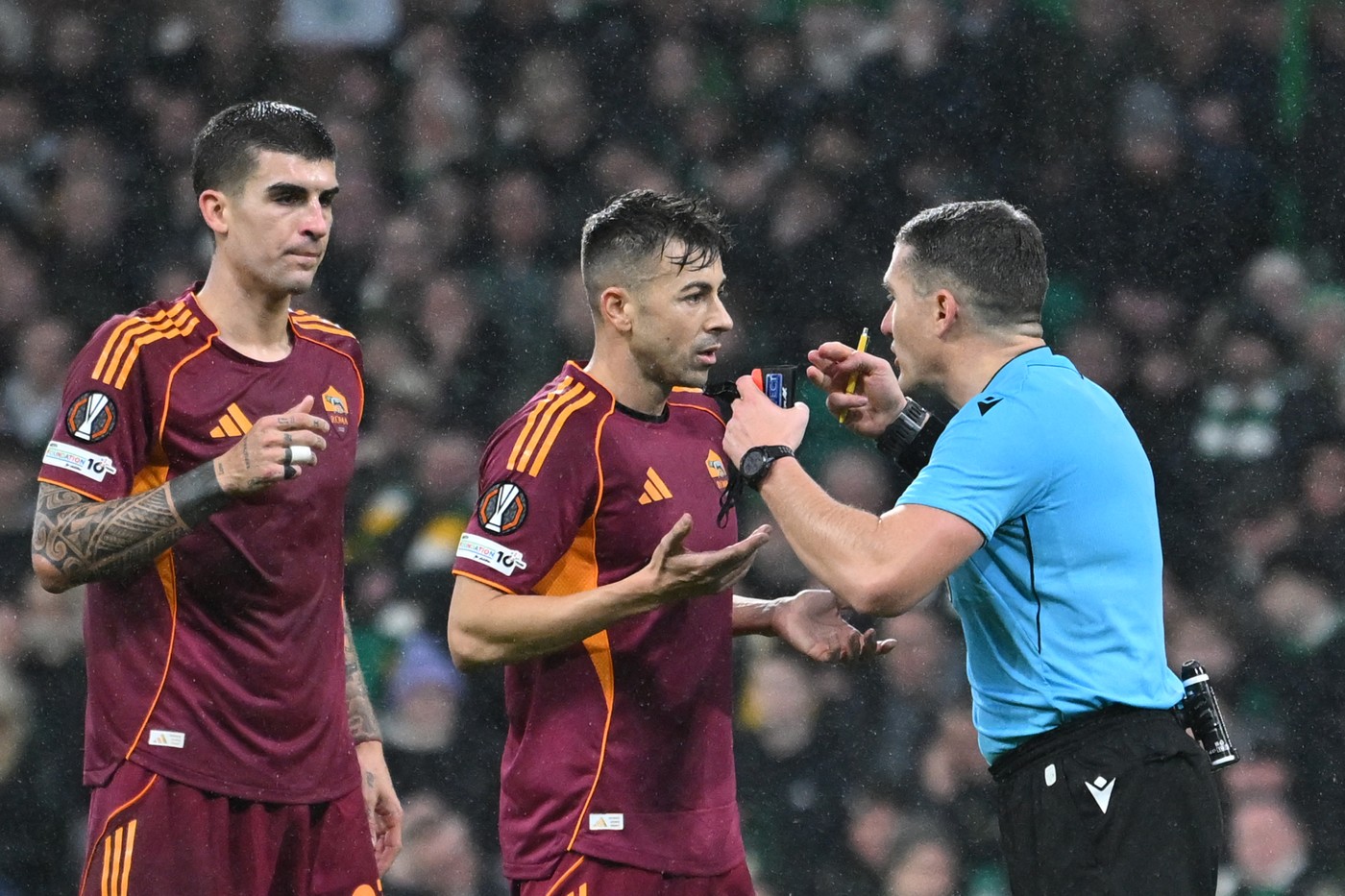 Italienii l-au mitraliat pe Istvan Kovacs, după prestația extrem de slabă din Celtic – AS Roma: „Nu e arbitru de elită! Erori grave”
