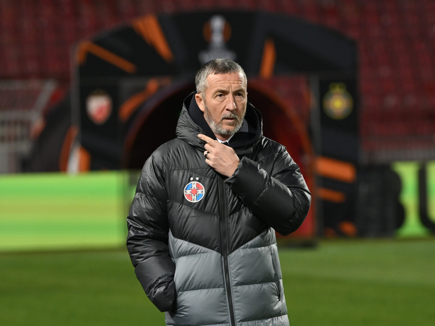 Mihai Stoica, reacție tranșantă după ce Louis Munteanu s-a pozat în tricoul FCSB: „Îi dăm prea mare importanță”