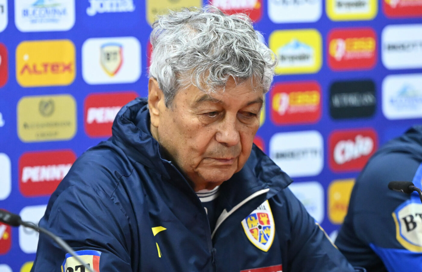 Mircea-Lucescu-le-a-dezvaluit-italienilor-ce-a-trait-pe-vremea-lui-Nicolae-Ceausescu-„Acolo-era-fiul-lui-scaled-e1766662926225-1400x903.jpg