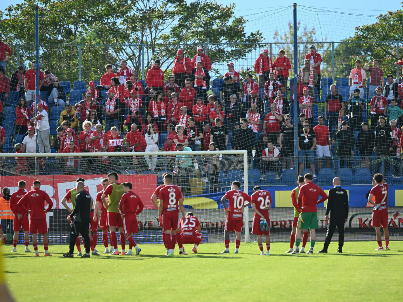 Românii au votat și nu vor Sepsi OSK înapoi în Superliga! Echipa de tradiție care a strâns peste 50% din preferințele suporterilor n-a mai jucat de 33 de ani în primul eșalon. EXCLUSIV