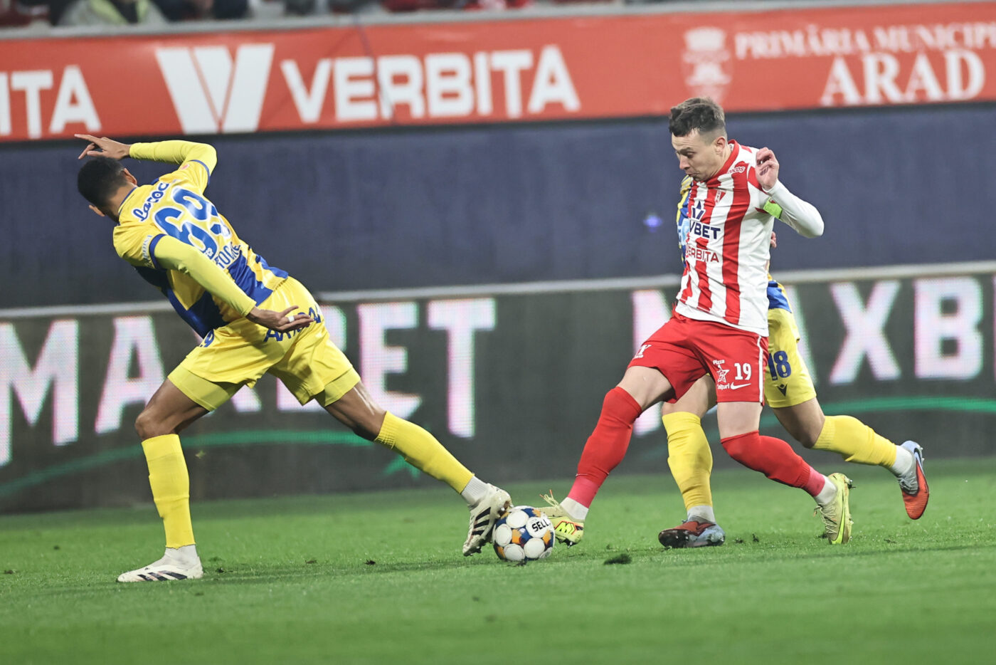 Arădenii urcă în play-off la ultima respirație: UTA – Petrolul 1-0