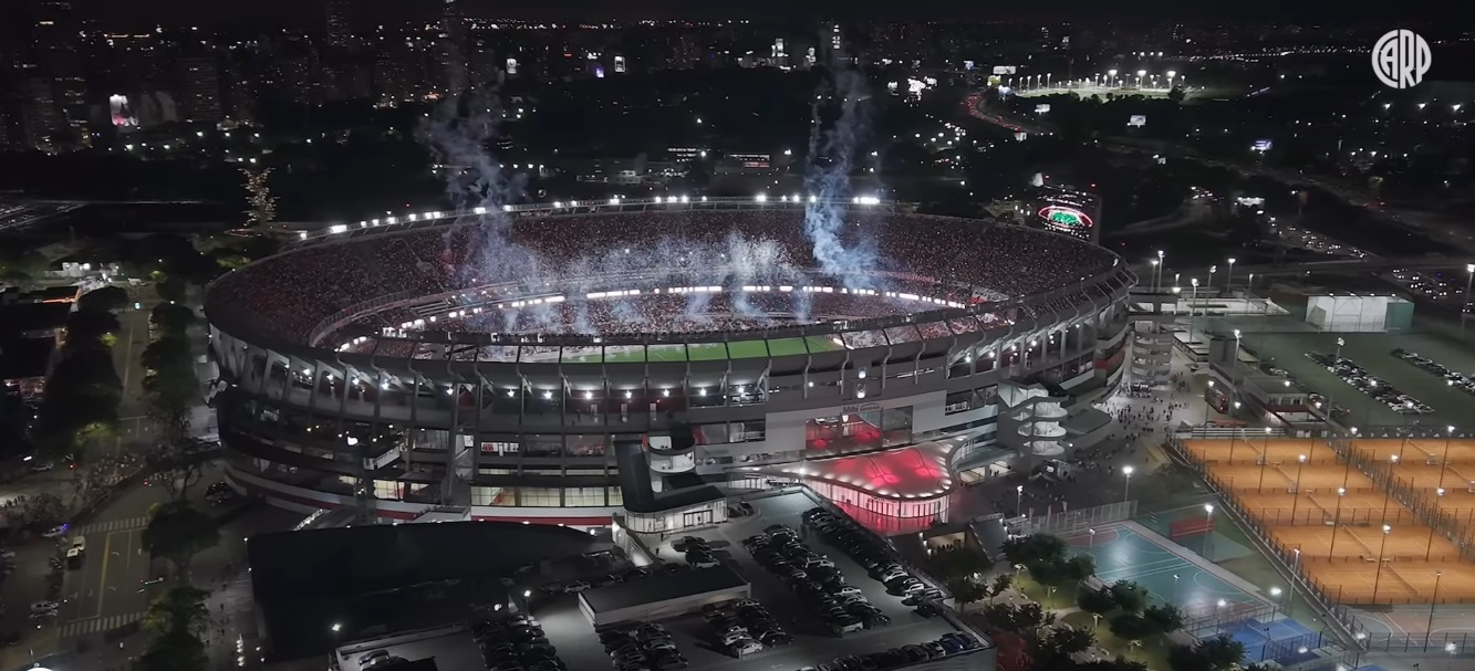 Poza pentru articolul Un stadion cât un oraș! Care e clubul de fotbal cu cea mai mare medie de spectatori la meciurile de acasă, de peste 85.000 la fiecare partidă!