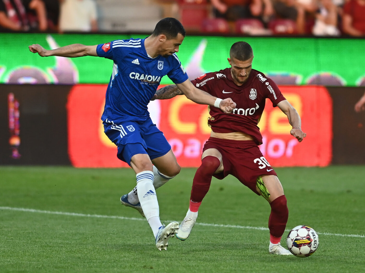 Ungurii încep războiul cu FCSB la FIFA. Cer 1.700.000 de euro pentru fostul fotbalist al lui Adrian Mititelu