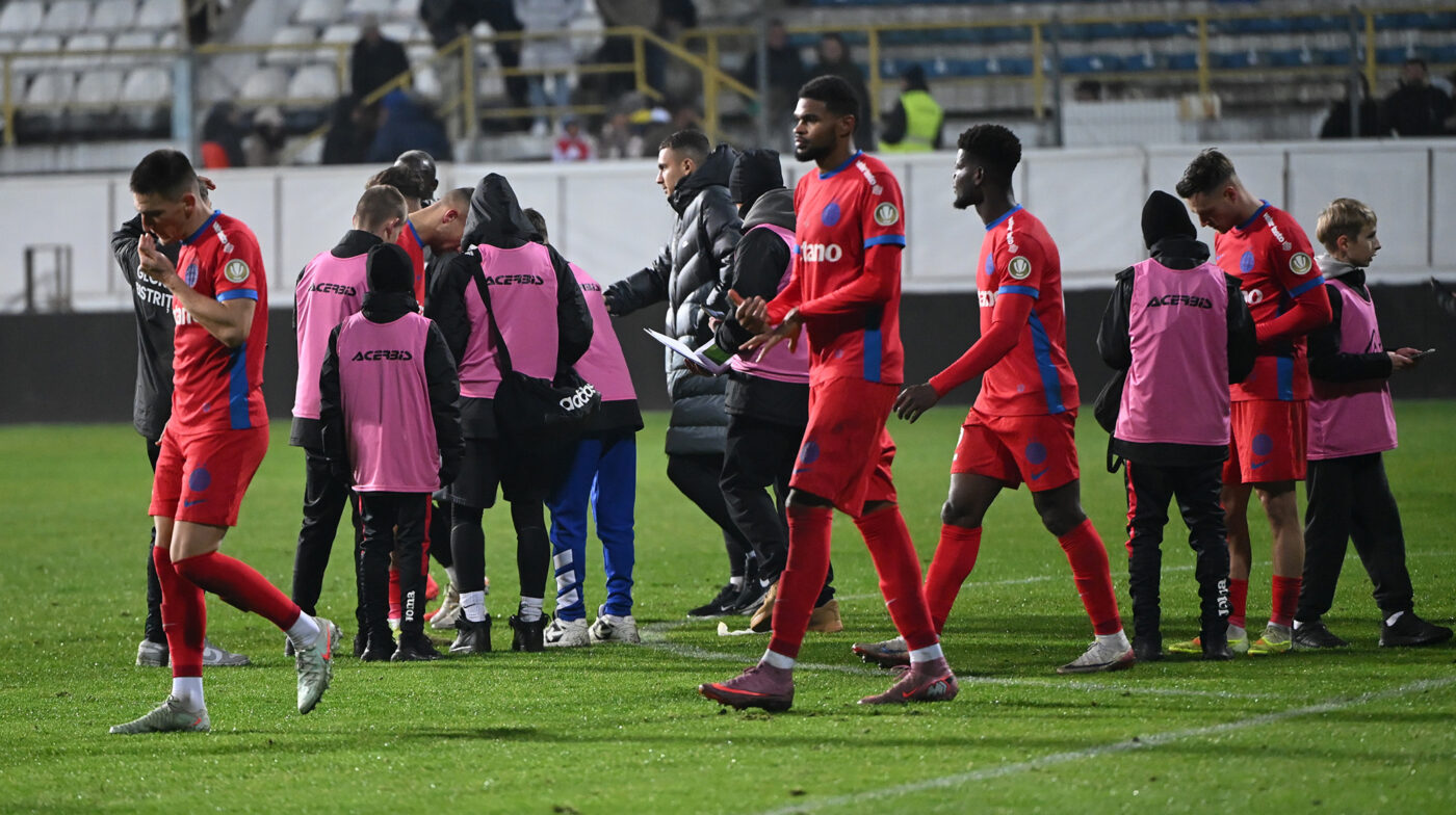 Unul s-a salvat, altul s-a îngropat. Gigi Becali a anunțat, după UTA – FCSB, fotbalistul pe care îl dă afară