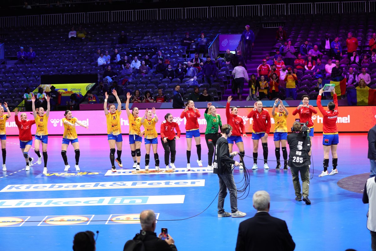ce-a-scris-federatia-internationala-despre-romania-dupa-victoria-cu-elvetia-de-la-campionatul-mondial-de-handbal-feminin-cea-mai-buna-din-2015.jpeg