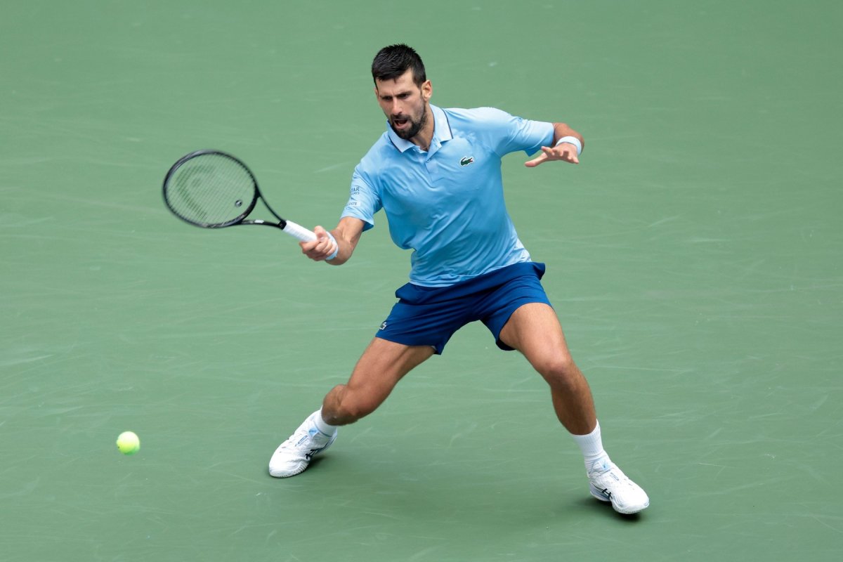 Legătura dintre Novak Djokovic și un guru controversat, care se opune vaccinurilor și care dă vina pe cremele cu protecție solară pentru cancerul de piele