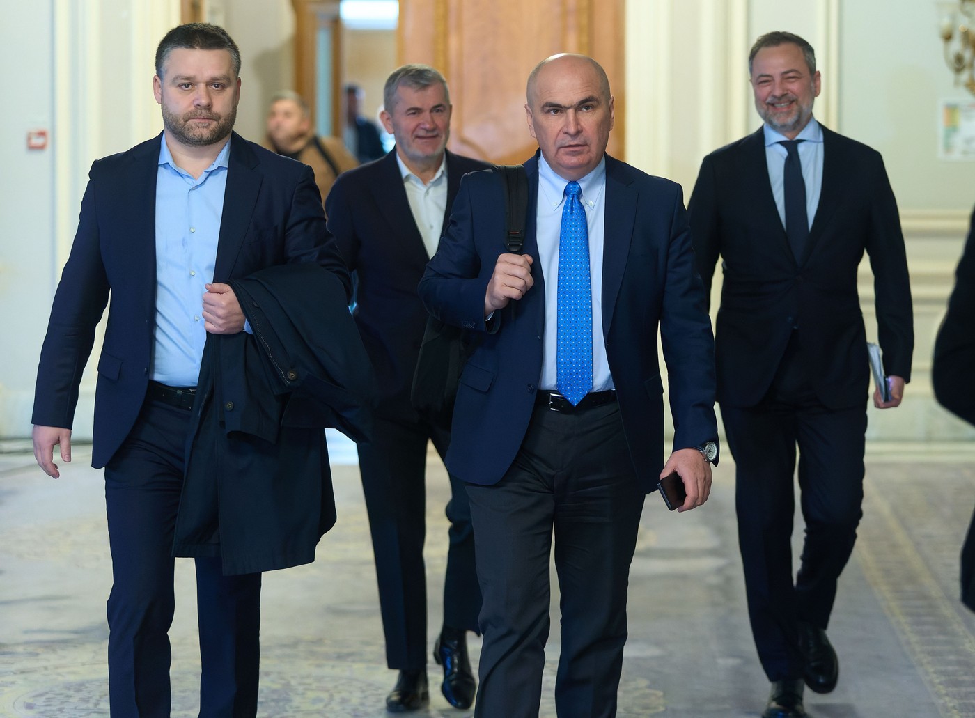 Patronul din Superliga a ajuns la o avere de peste 100.000.000 de euro. Contractele de miliarde cu statul i-au sporit și câștigurile personale