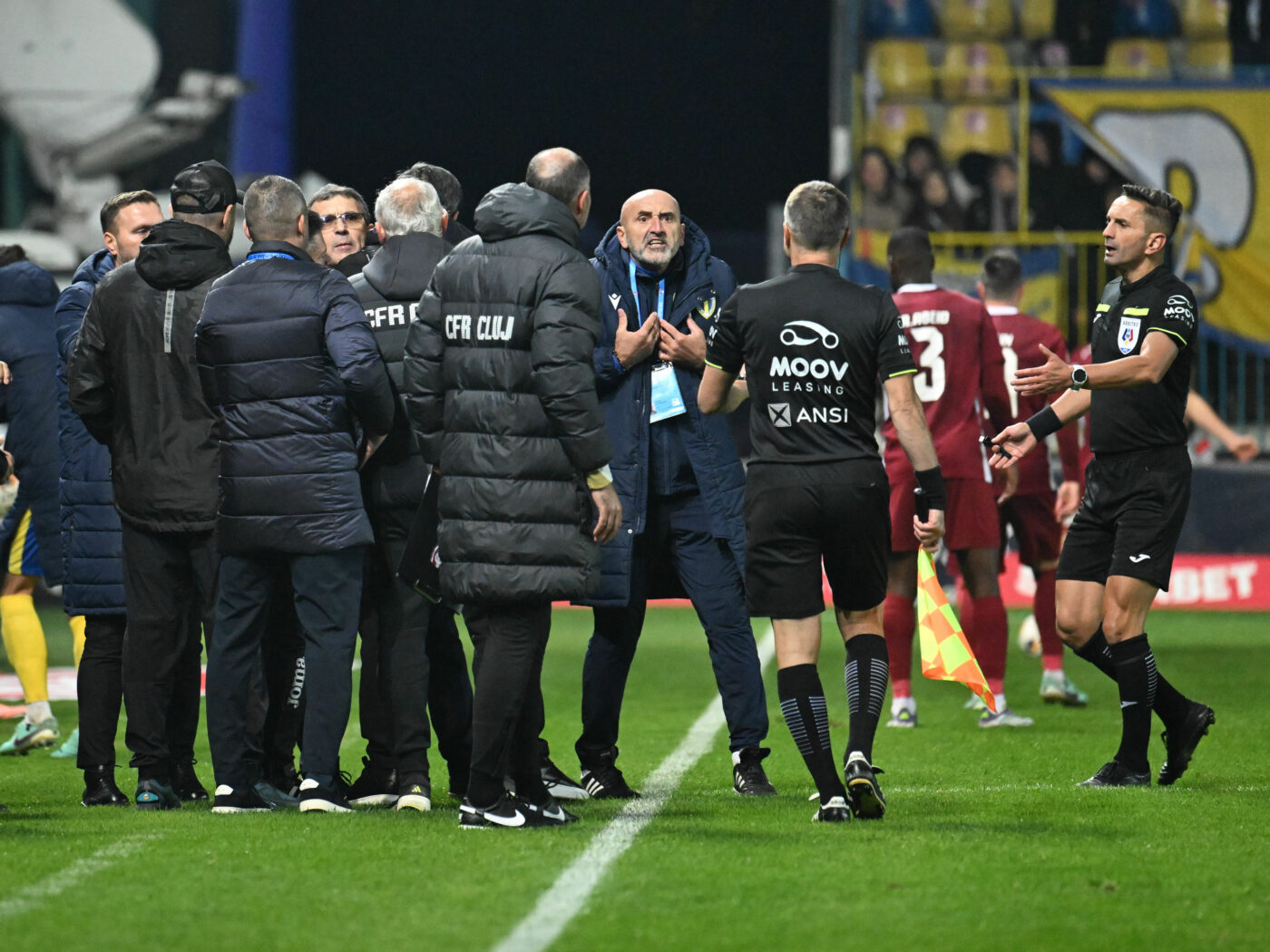 „Nu-l avem nici pe Gullit, nici pe Van Basten! Îl vreau pe Lautaro Martinez”. Explicația antrenorului echipei cu cel mai slab atac din Superliga. EXCLUSIV