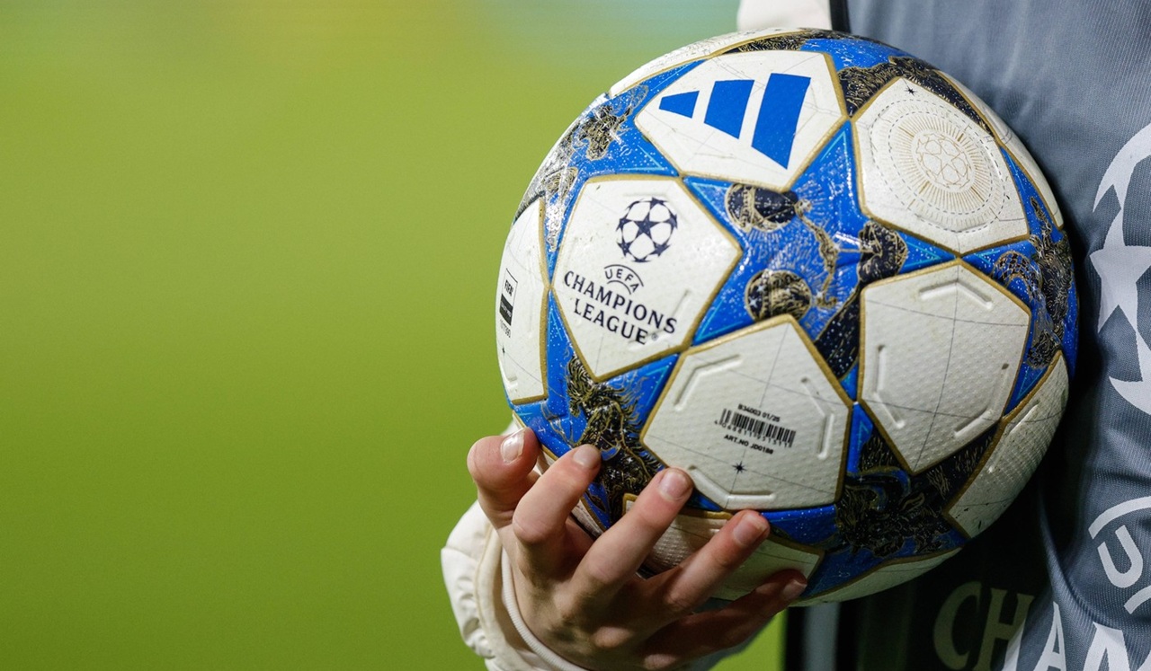 Adidas-si-o-imagine-istorica-Messi-Zidane-Lamine-Yamal-Salah-Bellingham-Dembele-si-Kroos-reuniti-de-celebrul-brand.jpg