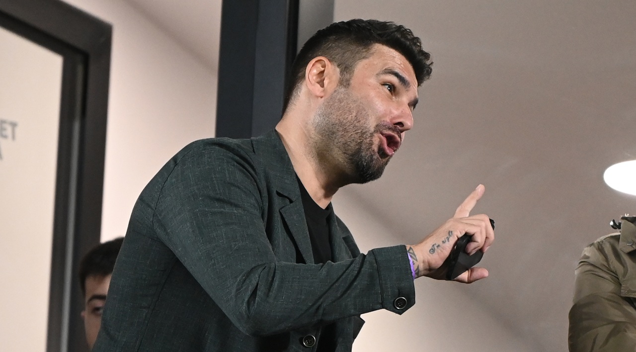 Adrian Mutu l-a sunat pe fotbalistul aflat în cantonamentul Rapidului pentru a se transfera la rivala FCSB: „M-a luat Anamaria Prodan”