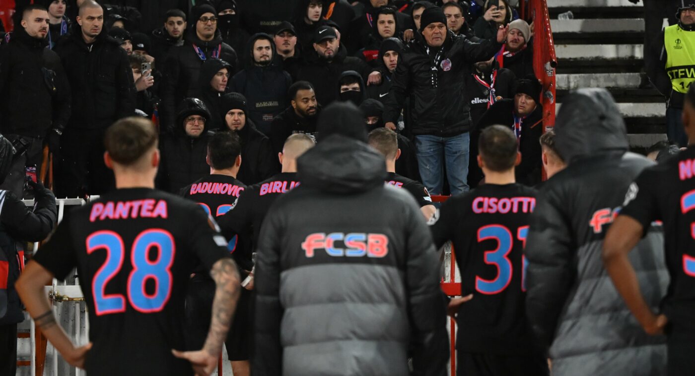Atac nuclear împotriva vedetelor FCSB. E război total cu galeria: „Ştefan Târnovanu e noul Andrei Vlad. Tavi Popescu trage ca văcarul”