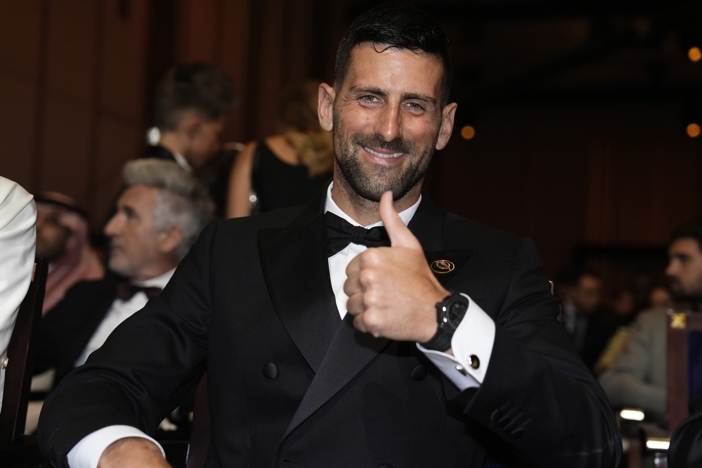 Cât costă o noapte de cazare în vila de lux a lui Novak Djokovic de pe malul lacului. Nu e ieftină nici pentru Țiriac