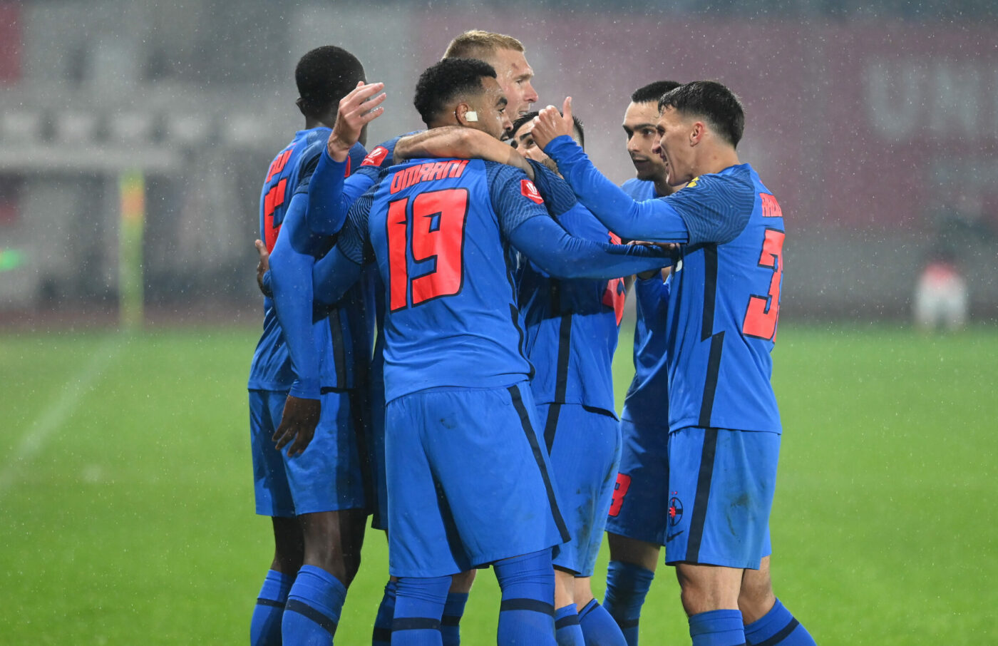 Ce s-a ales de atacantul pe care Gigi Becali l-a ademenit la FCSB cu „100 de pahare cu vin și o limuzină să se plimbe prin București”