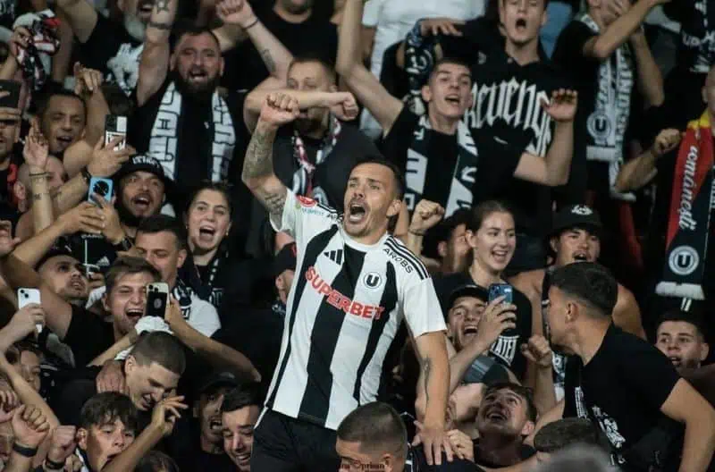 EXCLUSIV Cel mai tânăr membru de galerie la U Cluj are 8 ani și e fiul lui Dan Nistor: „Slavă ție, studenție! Deja cântă în peluză”