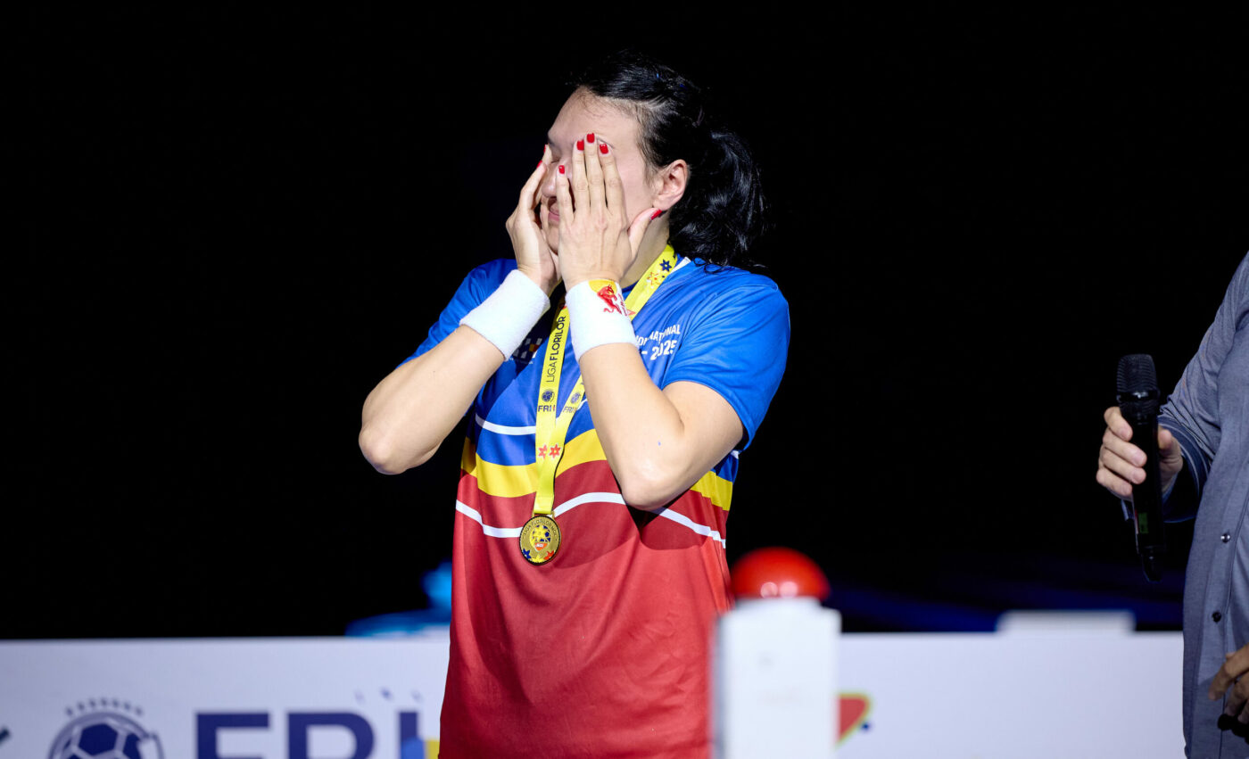 Cristina-Neagu-lacrimi-si-durere-in-noul-an-S-a-transformat-in-infinit-scaled-e1767864549354-1400x851.jpg