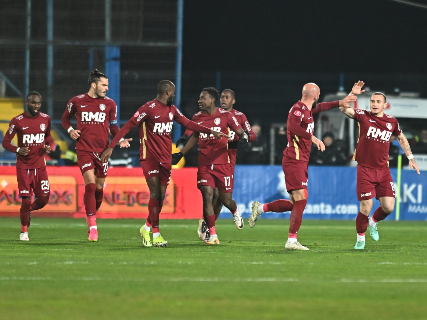 Cum a ajuns un frizer să facă un transfer care i-a adus milioane de euro lui Nelu Varga la CFR Cluj