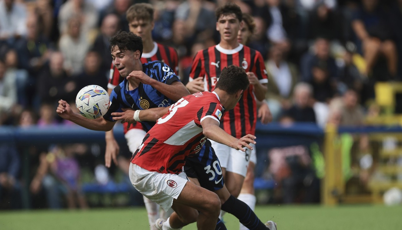 Dinamo, lovitură spectaculoasă! Fotbalistul de la AC Milan a acceptat oferta „câinilor” şi a refuzat-o pe Universitatea Craiova
