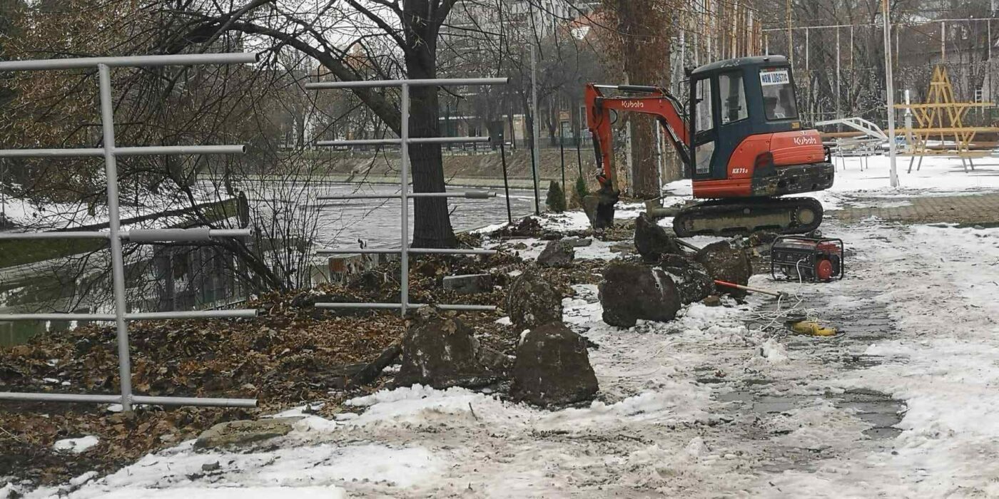 E din nou scandal cu demolări la o bază de canotaj din Timișoara! Fritz spune că doar cosmetizează, clubul vorbește de un moment critic