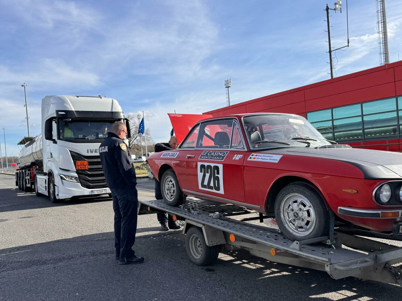 Echipa României, în drum spre Rallye Monte-Carlo Historique 2026. A ajuns aproape de Zagreb după un traseu cu peripeții