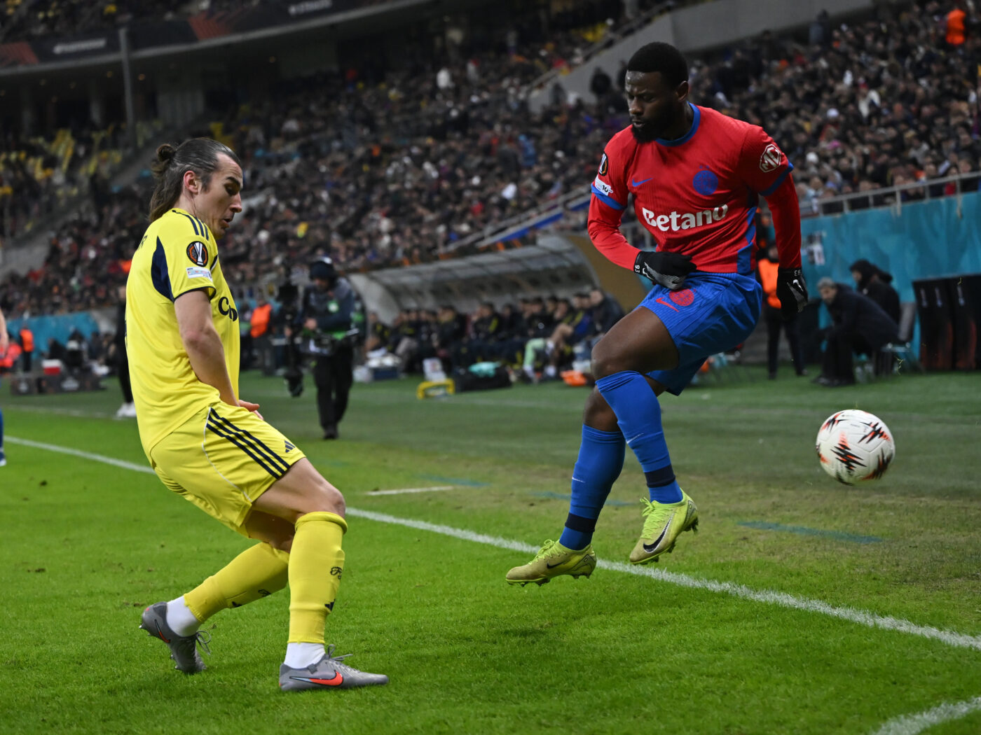 CRONICĂ Baclava amară. FCSB a jucat mai bine decât Fenerbahce, a ratat o tonă de ocazii și a încheiat aventura în Europa League cu un egal