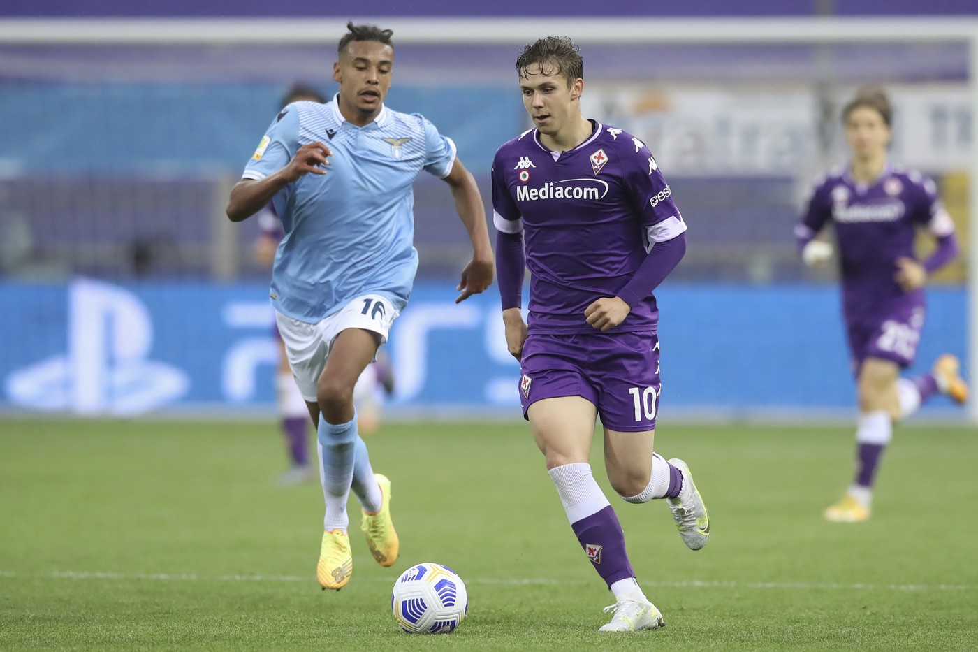Fiorentina profită și ea de transferul lui Louis Munteanu. Câți bani trebuie să le trimită Nelu Varga italienilor. EXCLUSIV