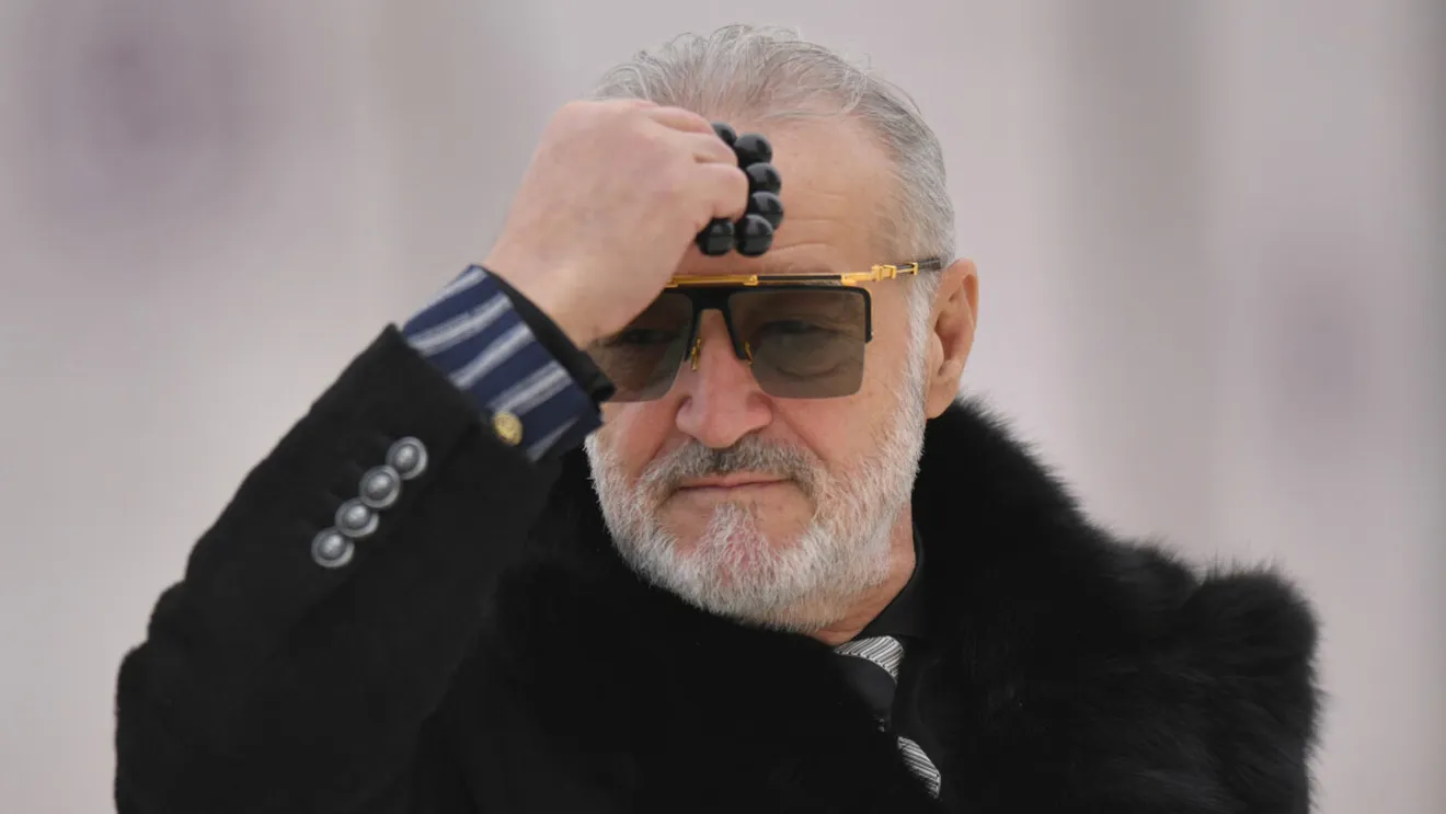 Gigi-Becali-e-multumit-de-transferul-pe-care-l-a-facut-la-FCSB-„Nu-conteaza-ca-ii-dau-500.000-de-euro-jucatorului.webp