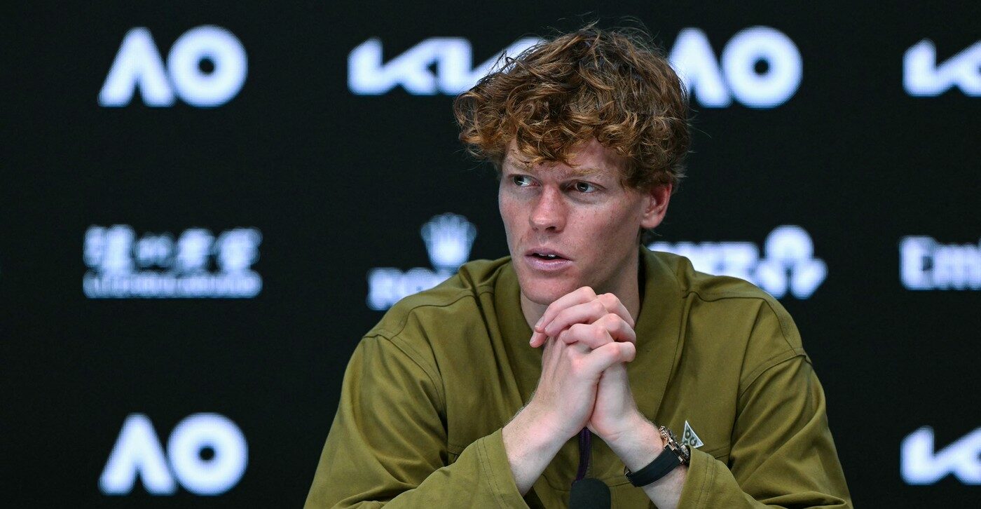 Jannik-Sinner-a-explicat-de-ce-a-pierdut-la-Australian-Open-in-fata-lui-Novak-Djokovic-ajuns-la-38-de-ani-e1769802460490.jpg