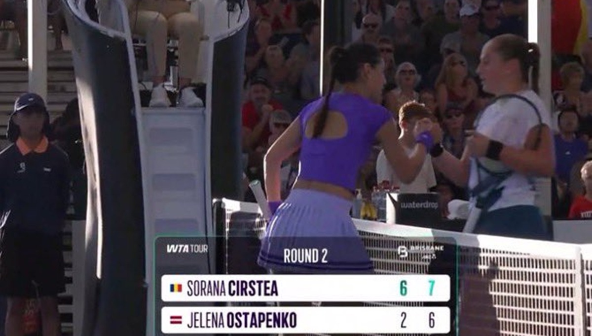 Ce au observat jurnaliștii străini după victoria Soranei Cîrstea contra Jelenei Ostapenko la Brisbane: „La 35 de ani face asta!” Momente neașteptate la final