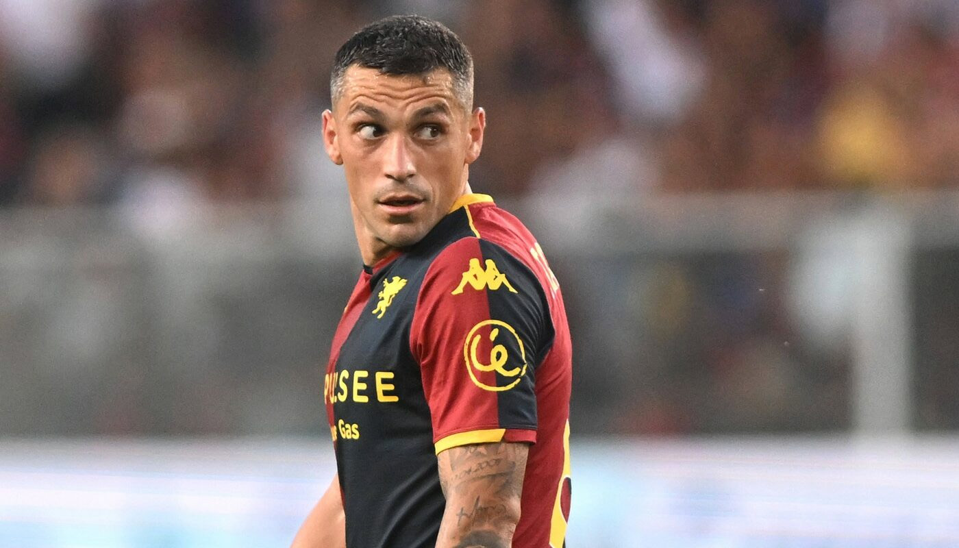 Nicolae Stanciu, pedepsit după penalty-ul ratat cu Milan. Şucu trebuie să-l dea urgent la altă echipă