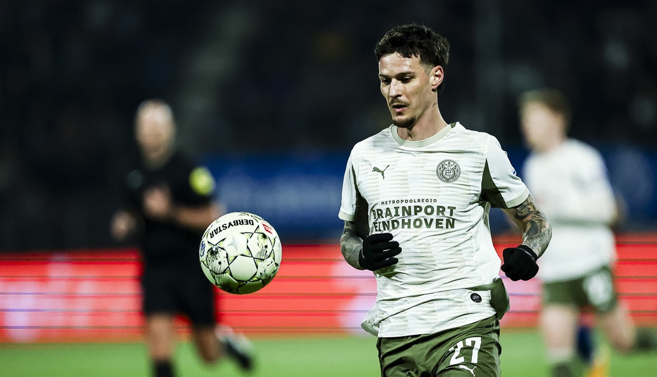 Nota fabuloasă pe care a primit-o Dennis Man, deși a ieșit accidentat după doar 29 de minute în Den Bosch – PSV