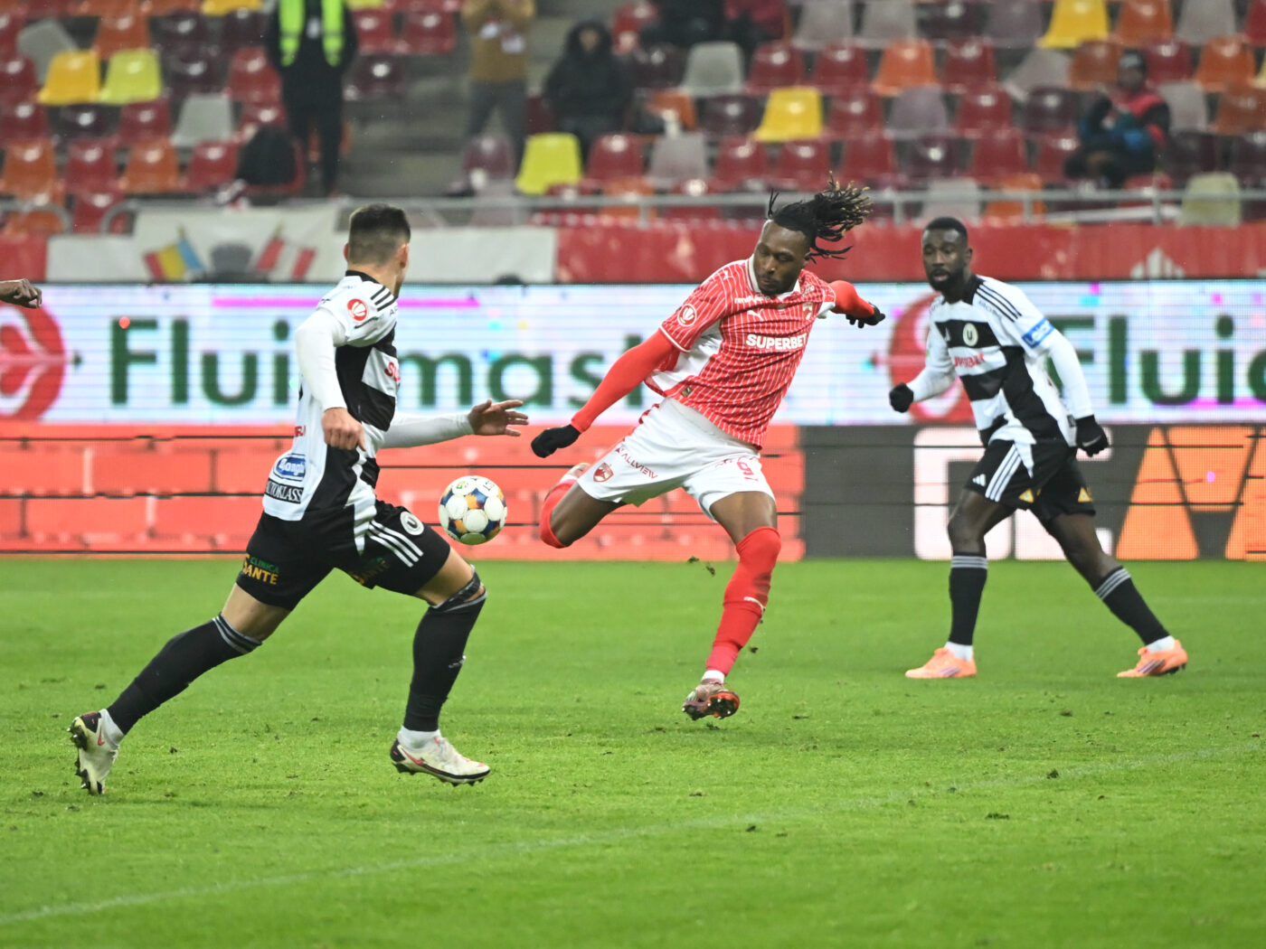Ofertă de 1.200.000 de euro pentru Mamoudou Karamoko. Dinamo a făcut anunțul: „Putem să cerem oricât”