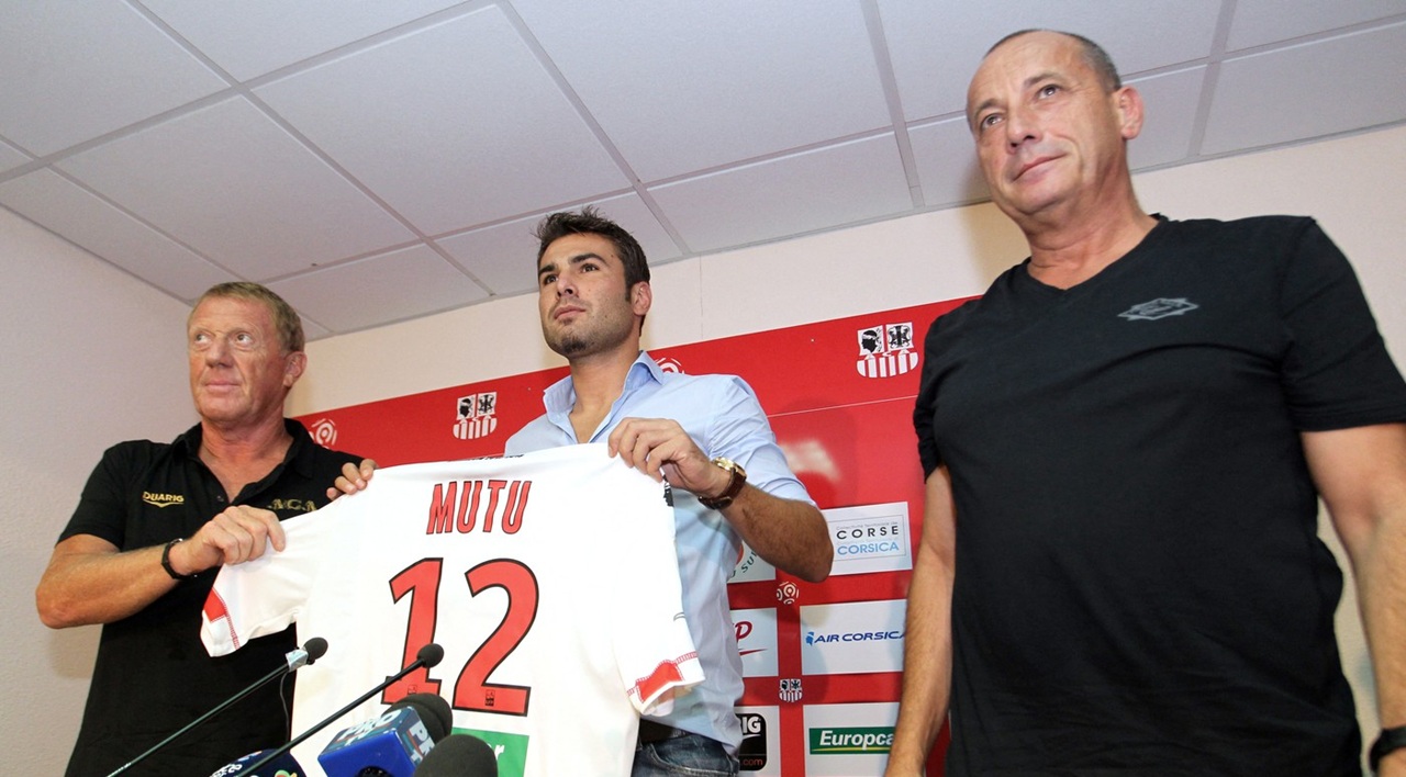Prima-reactie-a-lui-Adrian-Mutu-dupa-ce-fostul-sau-sef-a-fost-ucis-la-inmormantarea-mamei-lui.jpg
