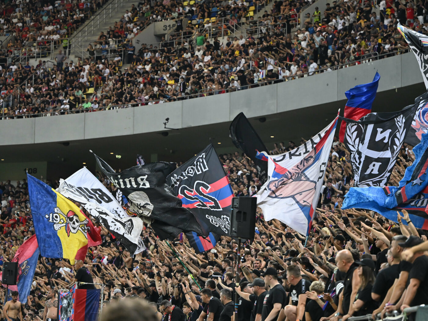 S-au săturat! Ultrașii din Peluza Nord au luat o decizie radicală în timp ce FCSB era umilită de CFR Cluj