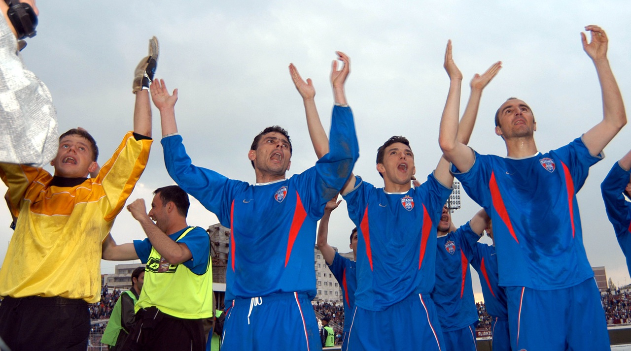 Sacrificile camerunezului care a jucat și la Steaua și la FCSB: „Când Trică stătea la șpriț, în vacanța de iarnă, eu mă duceam să mă antrenez cu campionul României la 400 de metri”