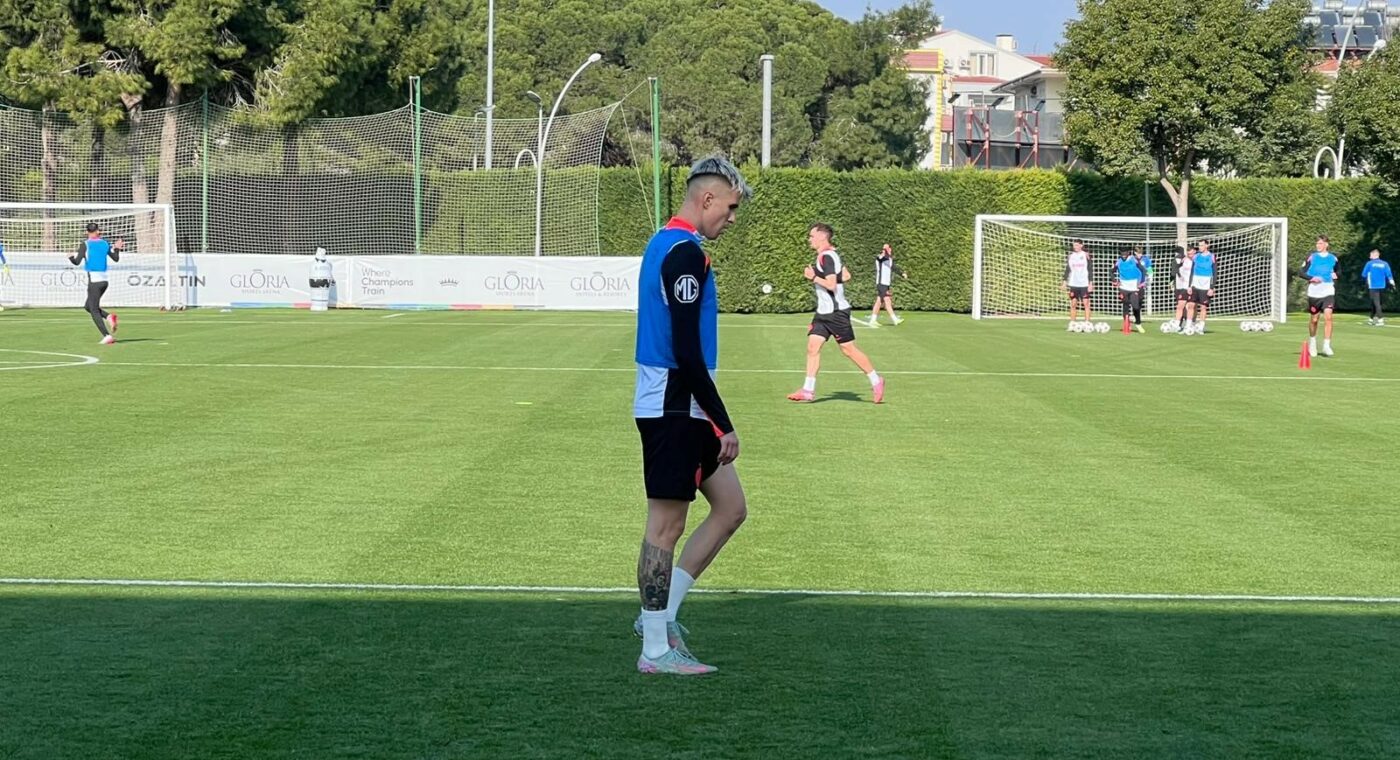 Tavi Popescu, afectat de criticile lui Mihai Stoica! Fotbalistul a stat destul de retras la antrenamentul FCSB din Antalya