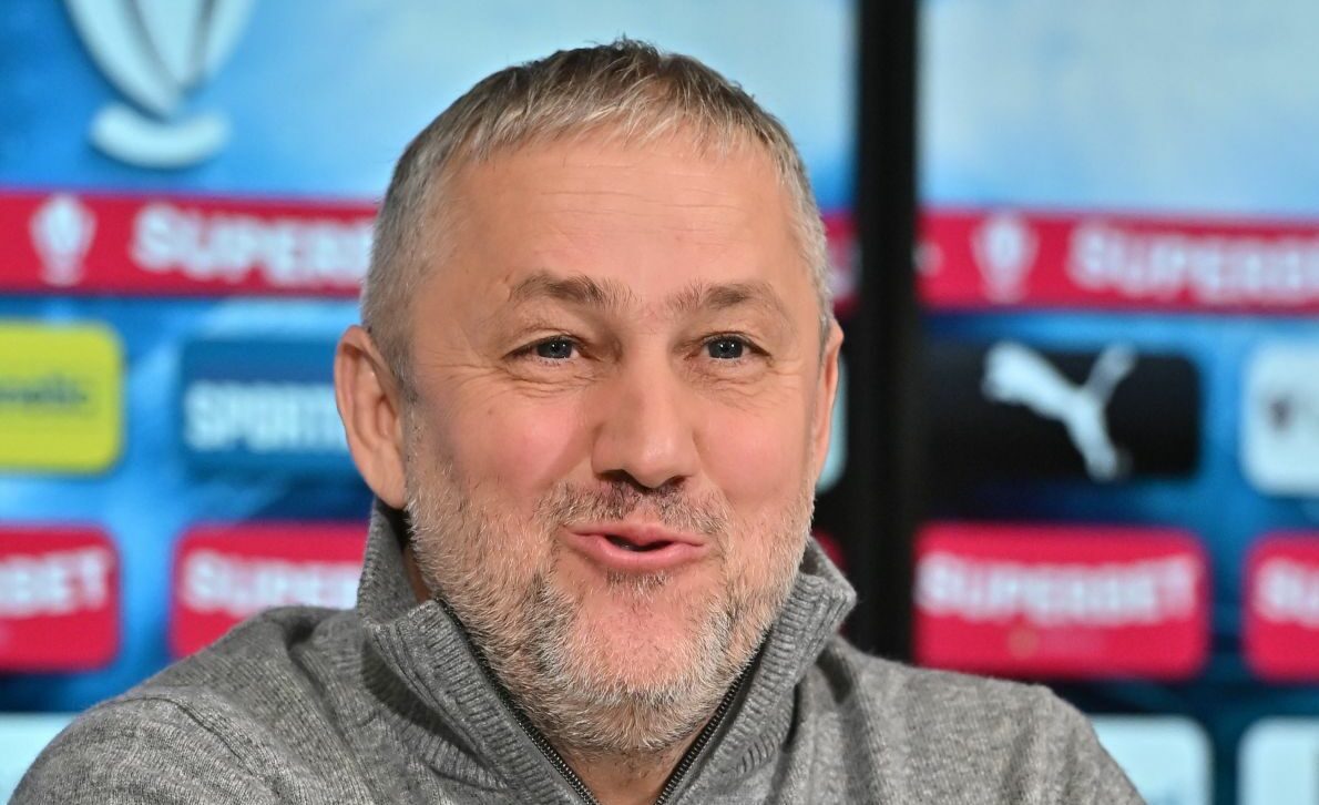 MERCATO Universitatea Craiova e la un pas să-i dea o lovitură grea lui Dinamo. Nicolescu e furios: „Au sunat direct jucătorul”