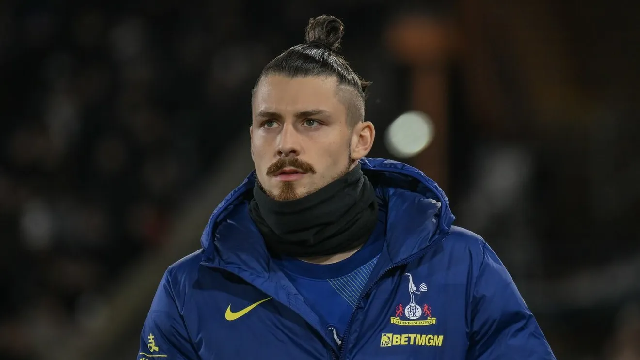 MERCATO AS Roma mărește potul pentru Radu Drăgușin. Gasperini face totul pentru ca Tottenham să accepte transferul