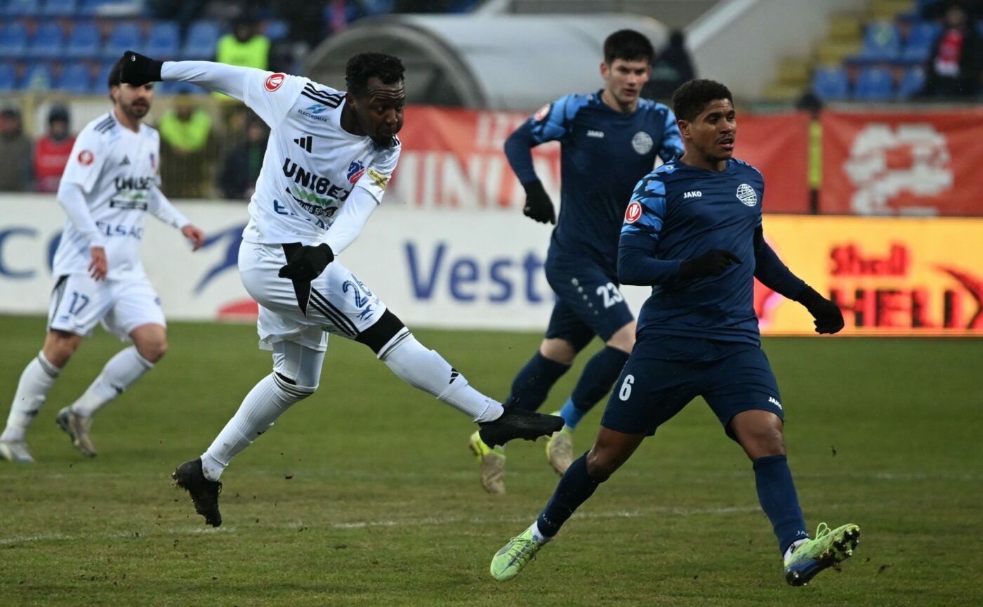 Antrenorul a făcut prăpăd după înfrângere și a anunțat măsuri dure: „Fotbaliștii ăștia nu vor mai juca până la sfârșitul campionatului!”