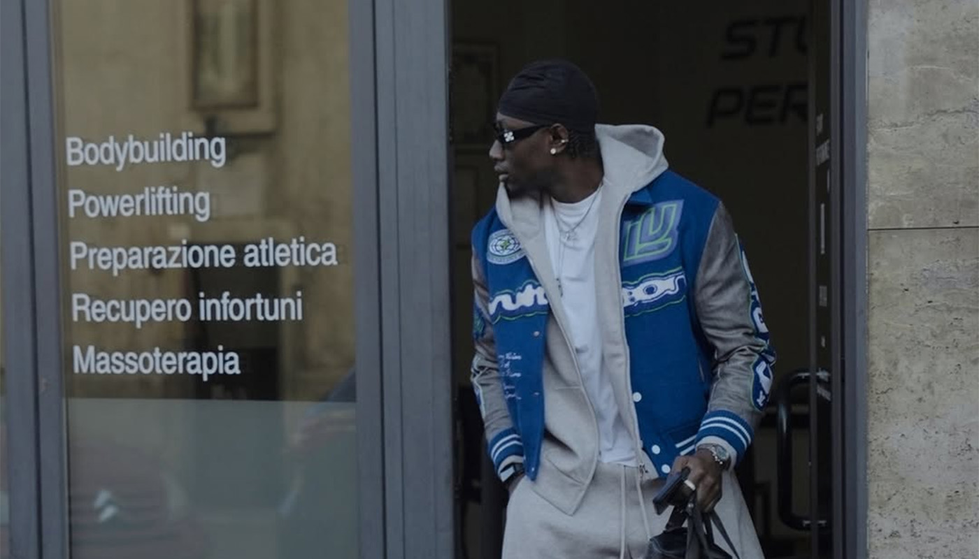 Apariția ciudată a unui atacant italian, care a jucat la Chindia și UTA, alături de Mihai Stoica și Valeriu Argăseală, în tribune, la FCSB – Csikszereda