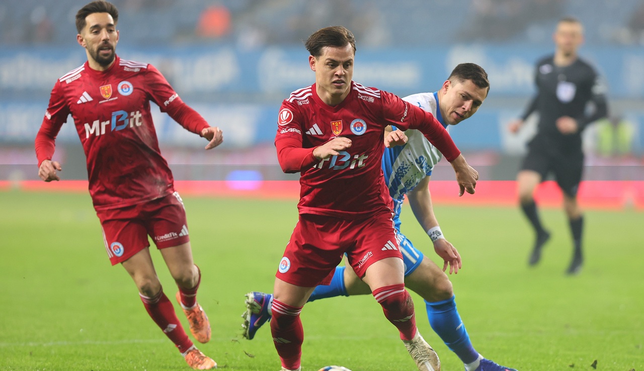 Chinezii și americanii, cu ochii pe fotbaliști în Universitatea Craiova – Oțelul