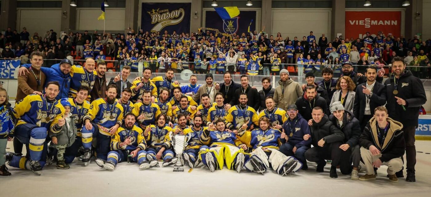 Corona Brașov a câştigat pentru a cincea oară Cupa României la hochei pe gheață, 3-0 cu Steaua! Radim Valchar, MVP-ul Final Four-ului de la Brașov